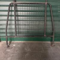 Roll-bar ape 50