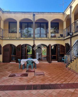 VILLA SINGOLA A VIAGRANDE