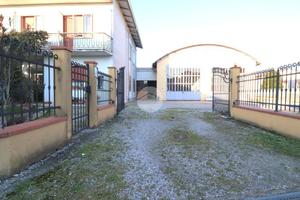 PORZIONE DI BIFAMILIARE A RONCOFERRARO