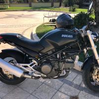 Ducati Monster 750