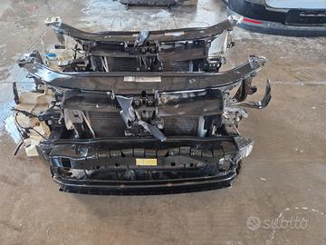 Volkswagen Passat B7 2010-2015 ossatura calandra 