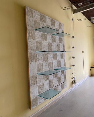 Pannello espositivo con mensole in vetro