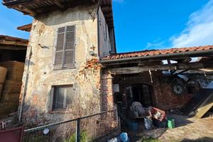 Morozzo - Rustico con giardino