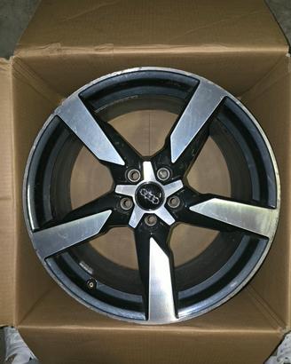 Cerchi originali Audi TT 19" Audi Sport bicolor -