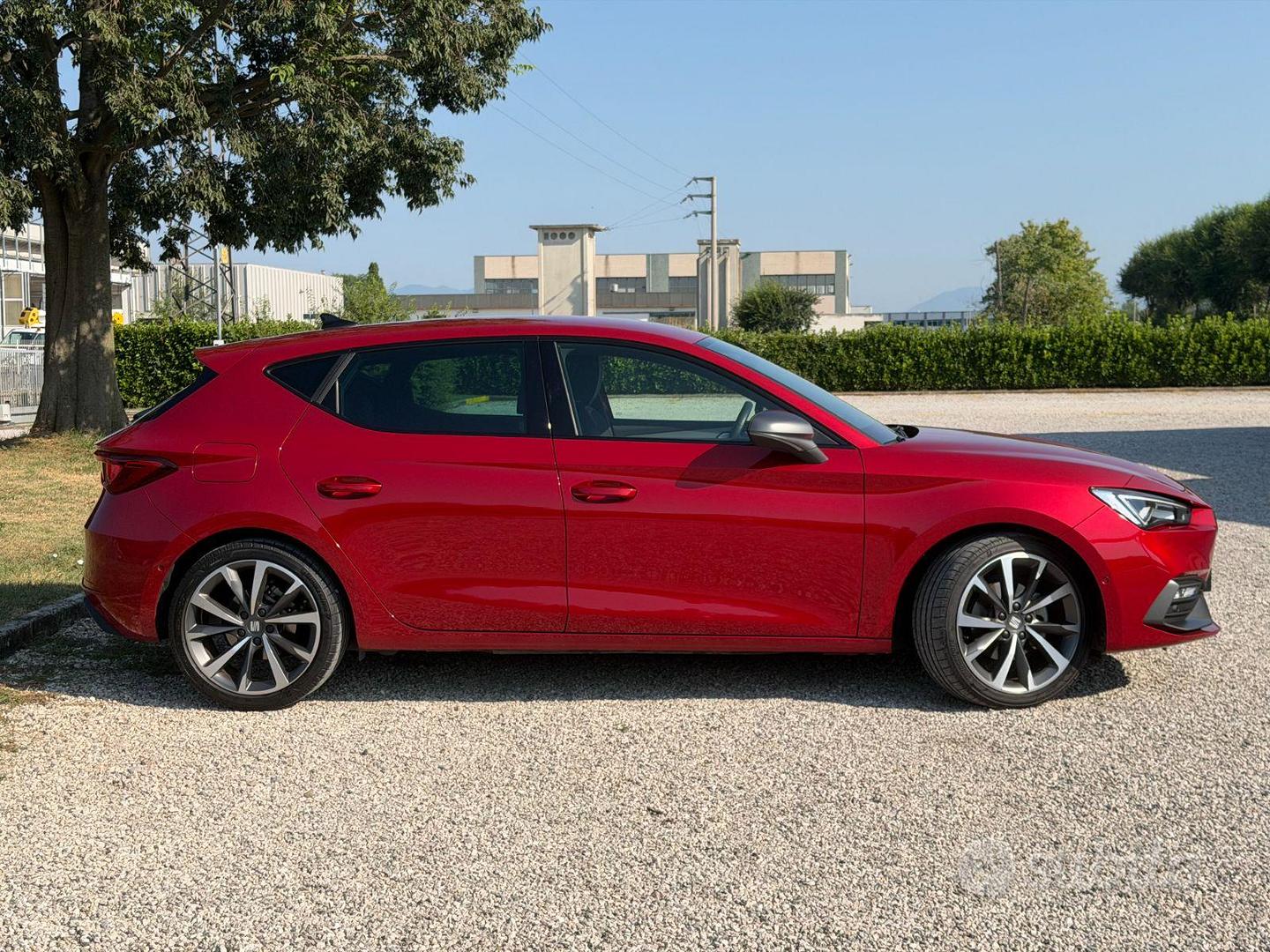 Seat Leon 2021 photo 2