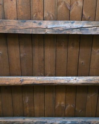 Tavole e  travi in legno per tetto