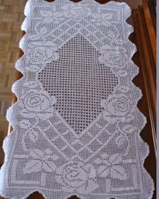 Tovaglie runner tende uncinetto filet