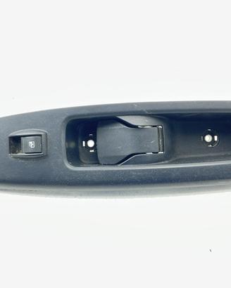 PULSANTIERA ANTERIORE DESTRA FIAT Doblo Serie 7354