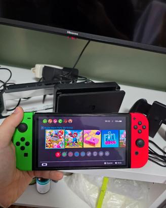 Nintendo Switch OLED – Perfette condizioni+2Joycon