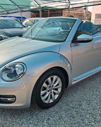 Volkswagen Maggiolino Cabrio 1.6 tdi CABRIO Design