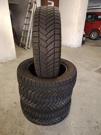 gomme 4 stagione michlen 195/60/16/99/97H 95%