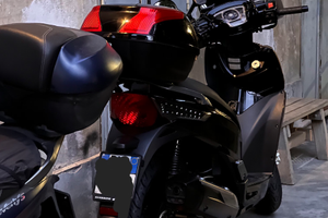 Kymco People gti 300