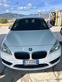 Auto BMW 218D Active Tourer