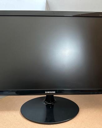 MONITOR PER PC DA 19,20,22 POLLICI