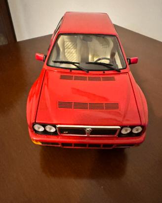 Modellino Lancia Delta HF Integrale  EVO 2