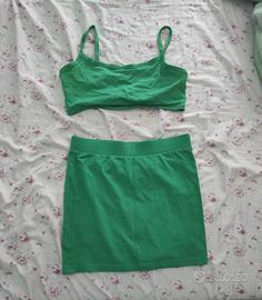 set crop top + gonna tubino