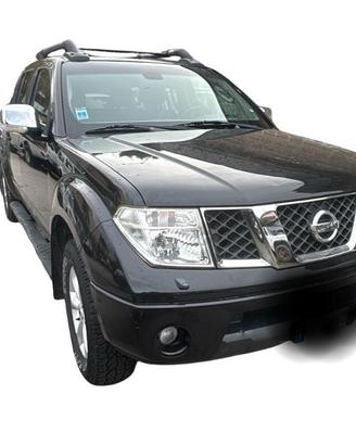 Nissan Navara 2.5 dCi 4 porte Double Cab SE