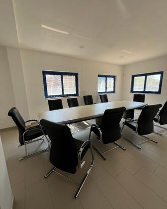 ARREDO PER SALA MEETING