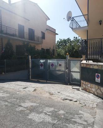 Magazzino via taro snc (monterotondo)