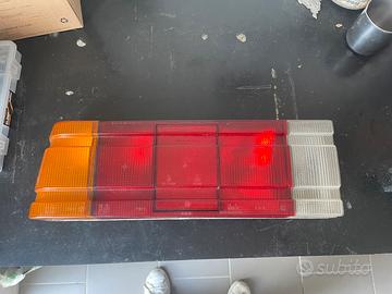 Faro posteriore sinistro maserati biturbo