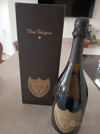 Champagne Dom Perigon 2010 in cofanetto originale