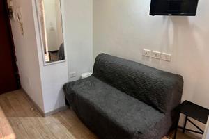 Monolocale moderno a Nolo-700 euro all inclusive