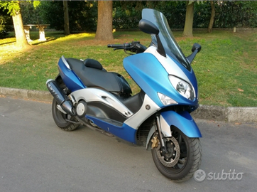 T-max 2004 iniezione