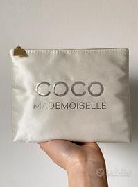 Pochette make-up chanel