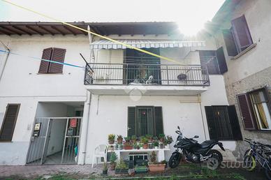 CASA DI CORTE A ALBIATE