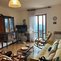 4 LOCALI A OLEVANO ROMANO