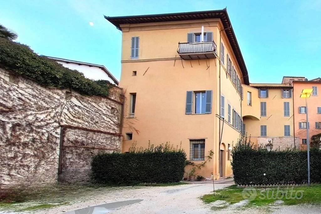 Immobile in asta di 33 m² a Foligno - Vista 3
