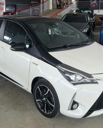 Toyota Yaris Hybrid 1.5 Hybrid Trend White Ed...