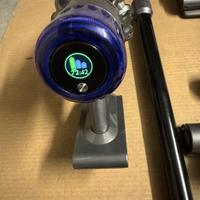 Dyson V11