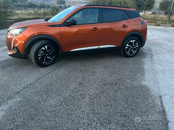 Peugeot e-2008 elettrica unico proprietario full