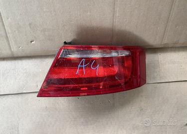 FANALE POSTERIORE DX INTERNO AUDI A4 2008/2012