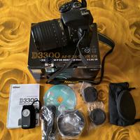 Fotocamera Nikon D3300 + obiettivo 18-105 VR