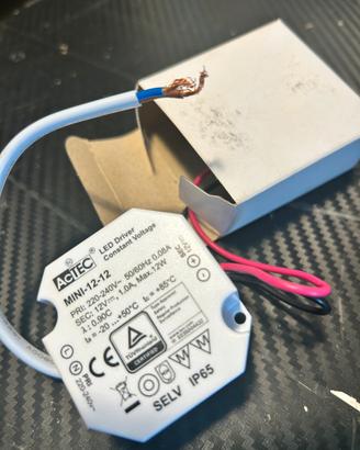 Alimentatore 12 Volt impermeabile per led