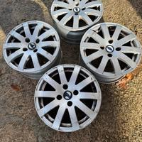 Cerchi in lega  ford R15