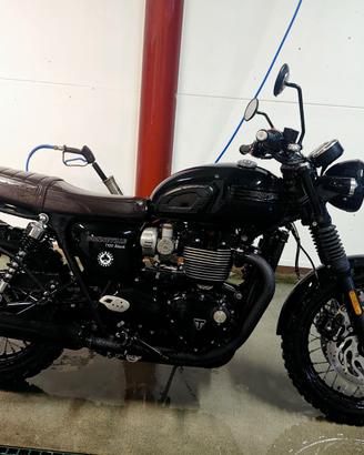 TRIUMPH BONNEVILLE T120 Custom su modello ACE 2021