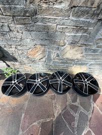 4 cerchi  in lega 16” MOMO Strike 2