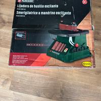 Smerigliatrice a mandrino oscillante