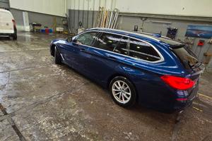 bmw 520d touring business  111.000km