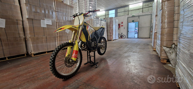 Suzuki rm 125