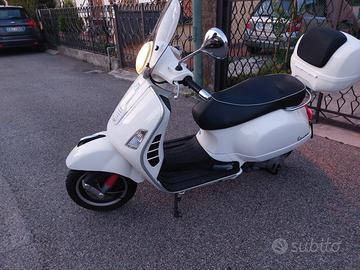 Vespa GTS 300