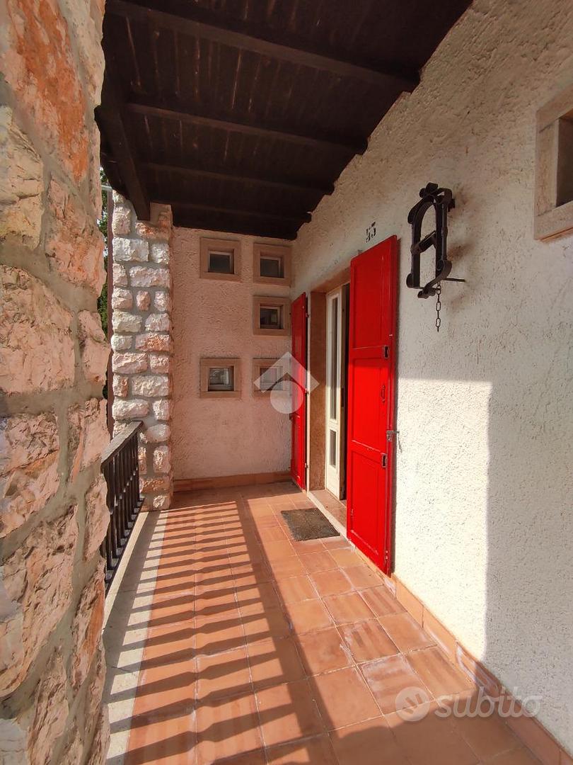 Casa – Ferrara di Monte Baldo, Dossi - Vista 3