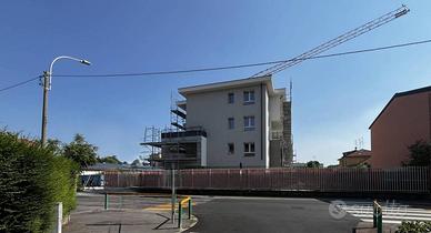 Appartamento di 125 m² con 3 locali e box auto a P