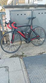 Bici Giant Propel in fibra di carbonio