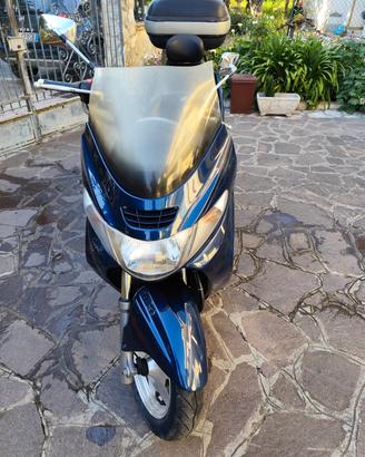 Suzuki Burgman 400