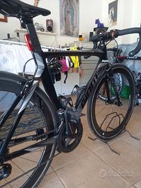 bici da corsa giant misura S. cambio elettronico 