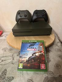 Xbox One S + 2 Pad + Forza Horizon 4